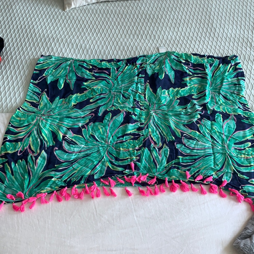 Lilly pultzier infinity scarf